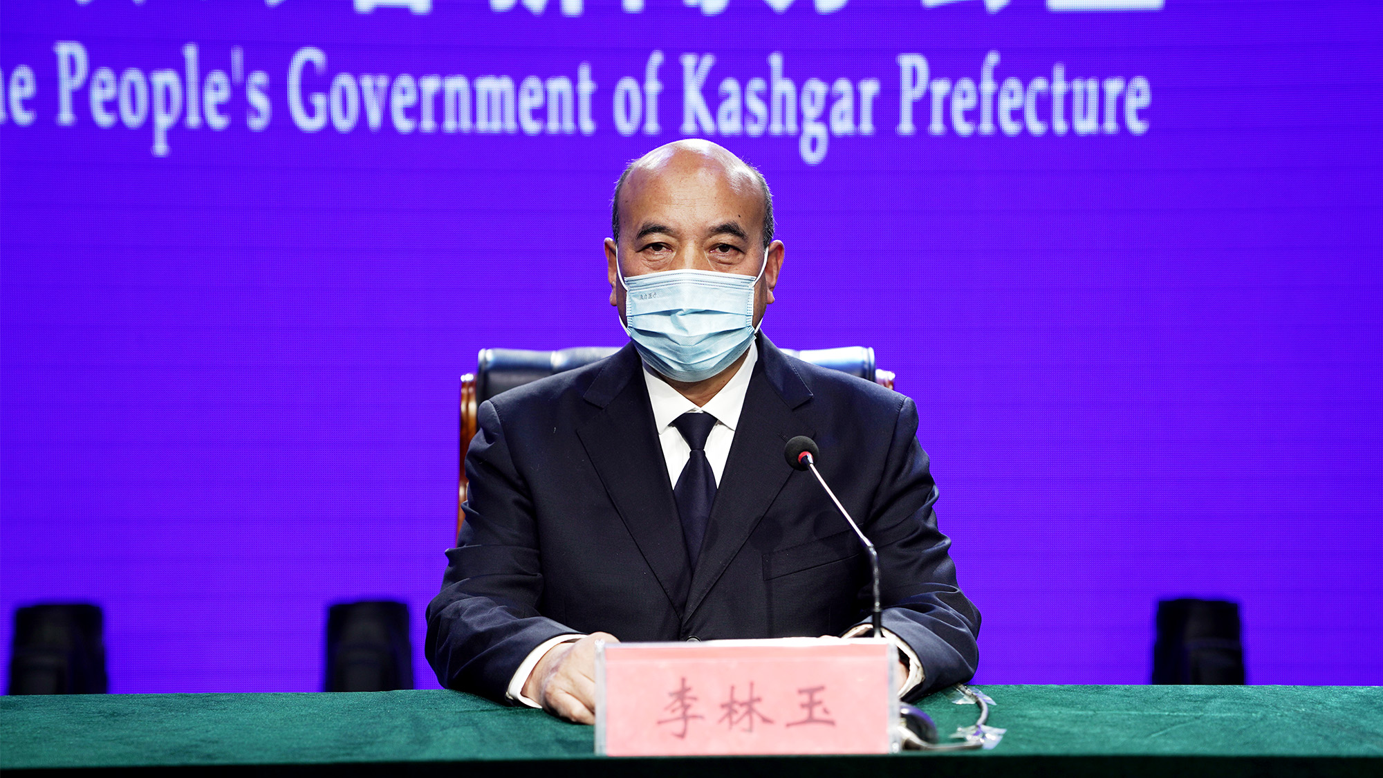 10月27日新疆举行喀什地区疏附县新冠肺炎疫情和