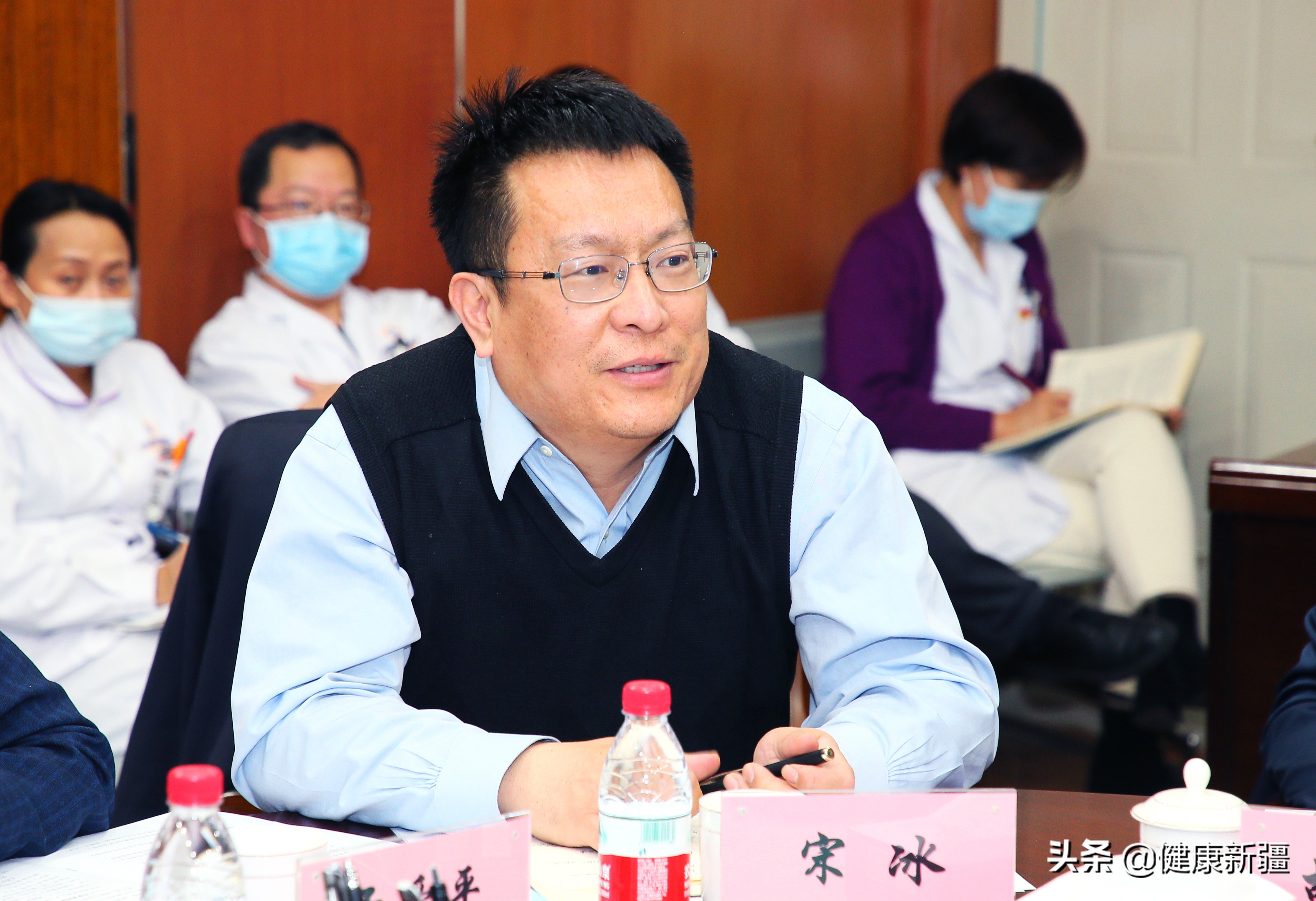 书记,主任于爱平,党组成员,副主任宋冰一行前往自治区妇幼保健院调研